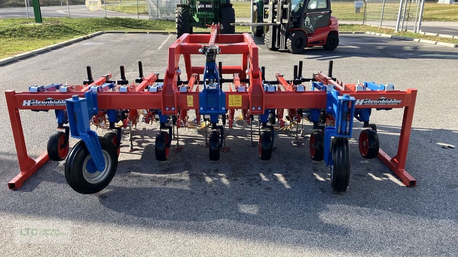 Striegel of the type Hatzenbichler Frontrübenhackgerät, Gebrauchtmaschine in Eggendorf (Picture 11)