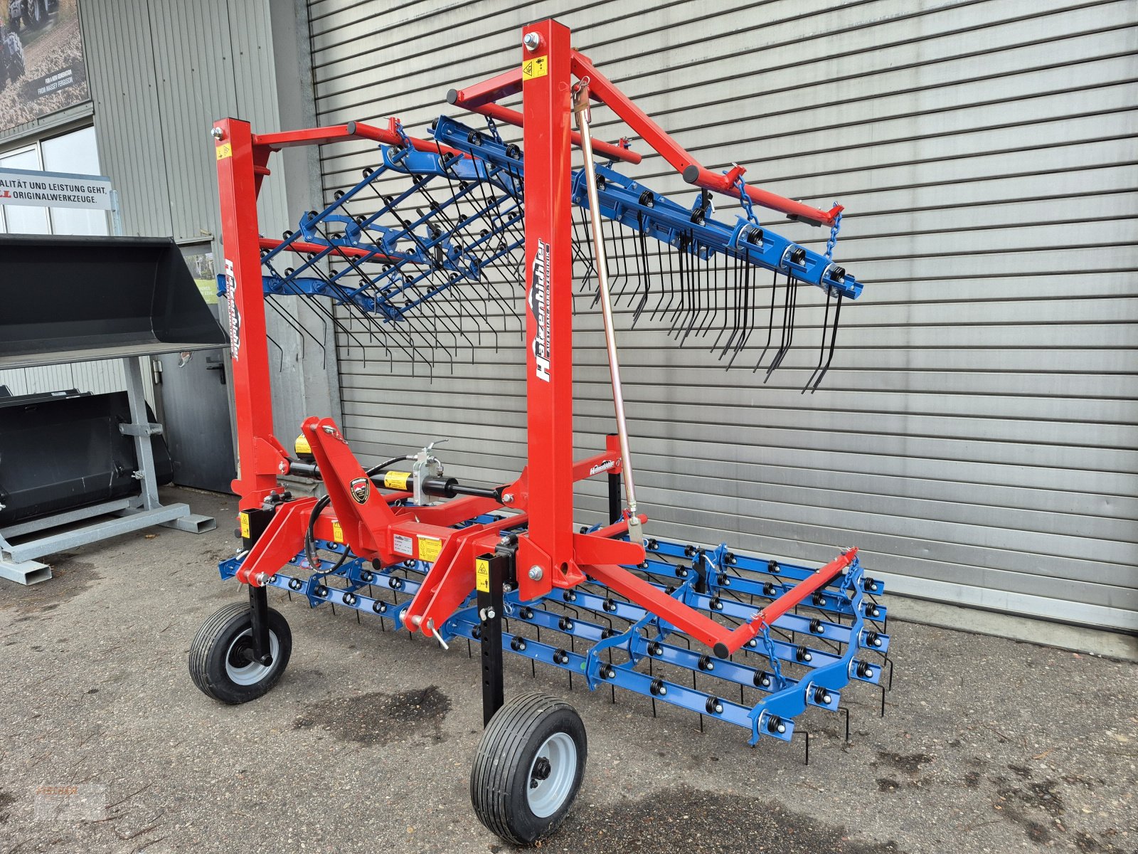 Striegel типа Hatzenbichler FZHE 6, Neumaschine в Pfoerring (Фотография 1)