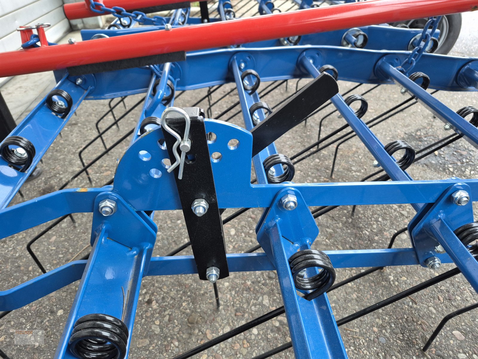 Striegel типа Hatzenbichler FZHE 6, Neumaschine в Pfoerring (Фотография 4)