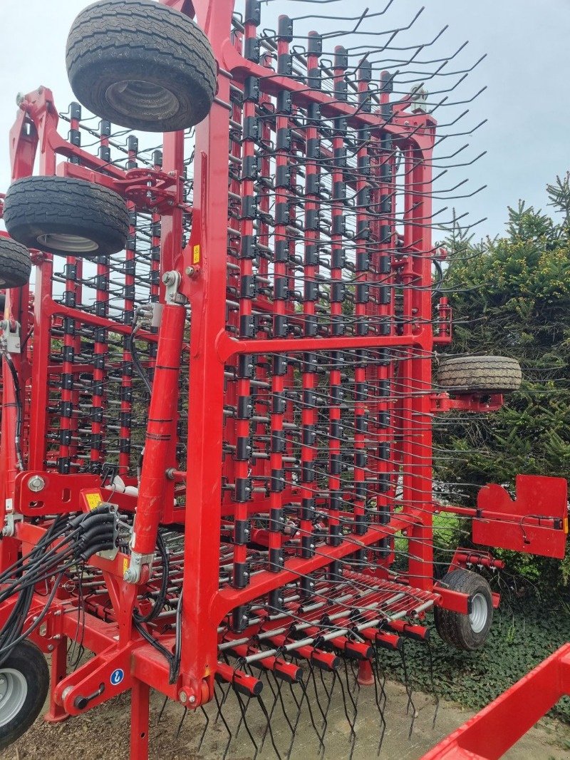 Striegel del tipo Horsch Cura 12 ST, Vorführmaschine en Neubrandenburg (Imagen 2)