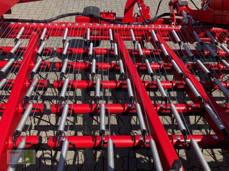 Striegel des Typs Horsch Cura 12 ST, Neumaschine in Alveslohe (Bild 9)