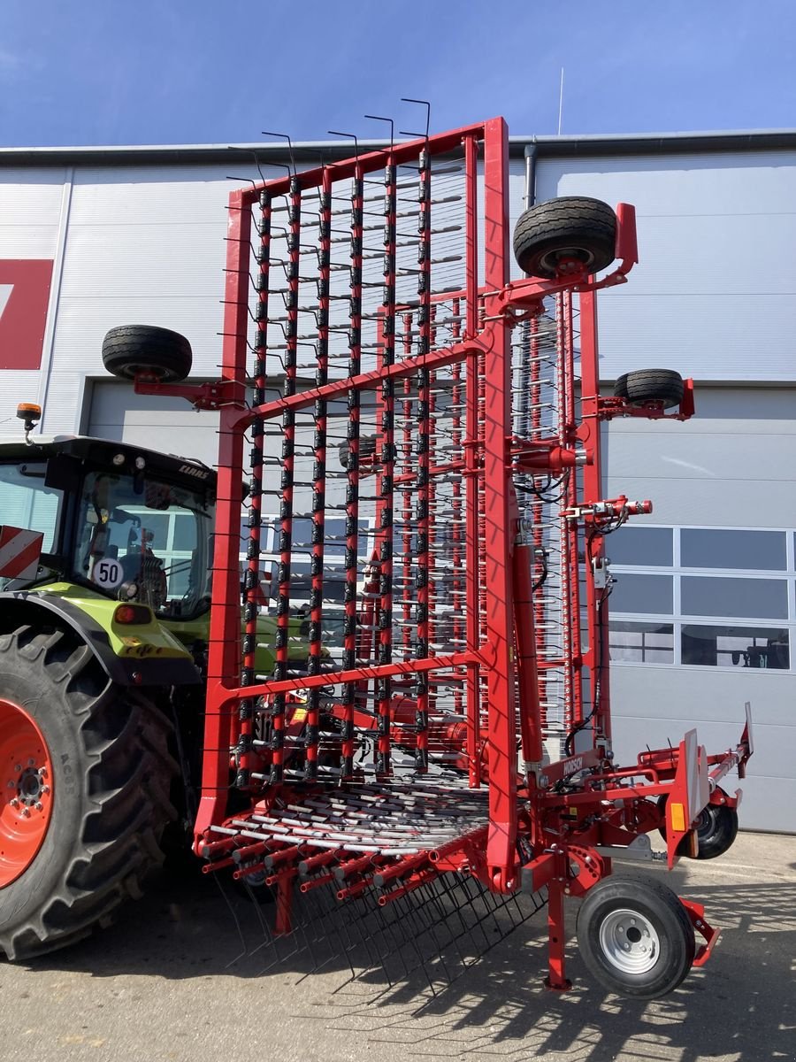 Striegel Türe ait Horsch Cura 9 ST, Vorführmaschine içinde Mistelbach (resim 7)