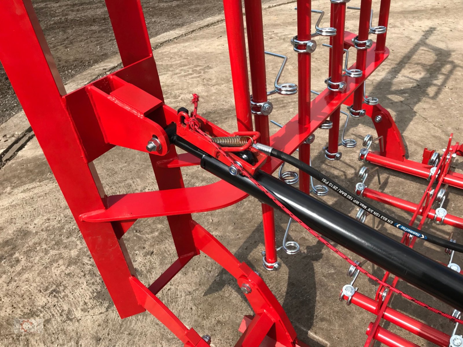 Striegel του τύπου Jar-Met 6m 10mm Zinken Hydraulisch Klappbar Wiesenstriegel, Neumaschine σε Tiefenbach (Φωτογραφία 12)