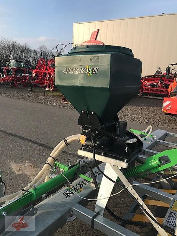 Striegel des Typs Joskin Weidebelüfter JOSKIN EB R4S2 600 mit Sägerät, Neumaschine in Oederan (Bild 5)