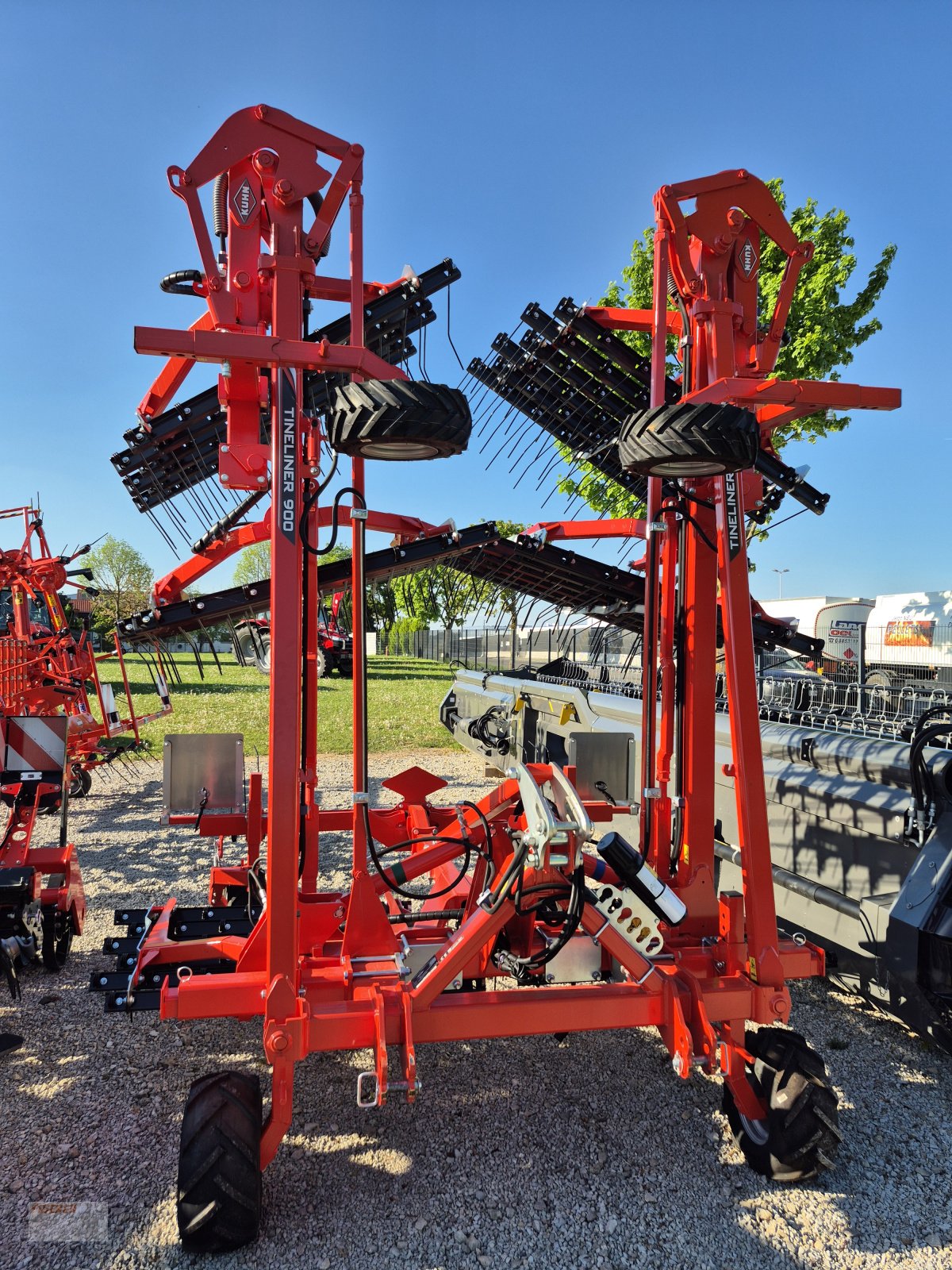 Striegel του τύπου Kuhn Tineliner 900, Neumaschine σε Pfoerring (Φωτογραφία 1)