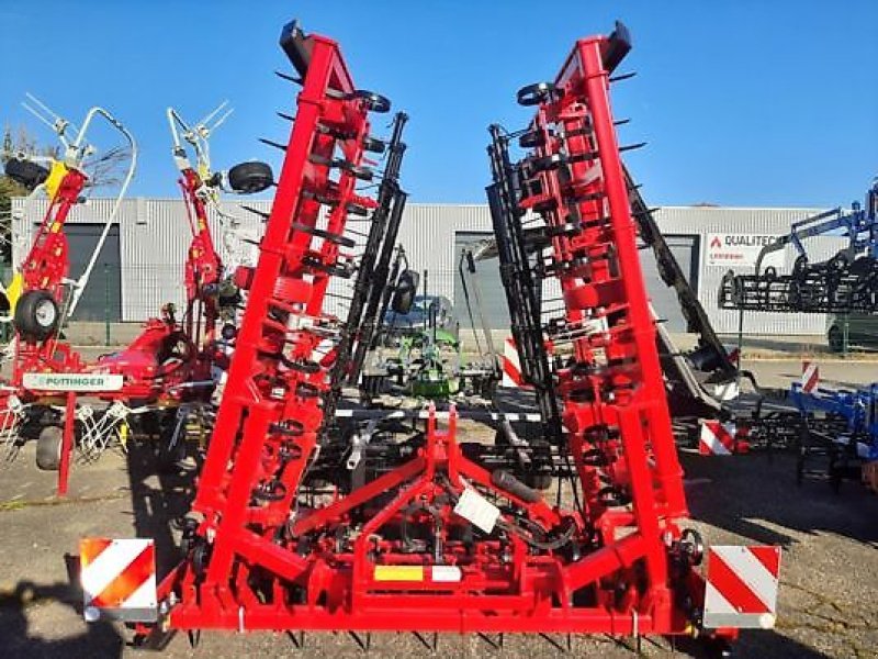 Striegel des Typs Quivogne HEB 130, Neumaschine in Wittenheim (Bild 2)