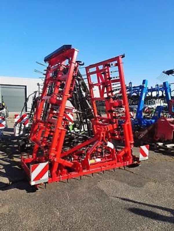 Striegel des Typs Quivogne HEB 130, Neumaschine in Wittenheim (Bild 3)