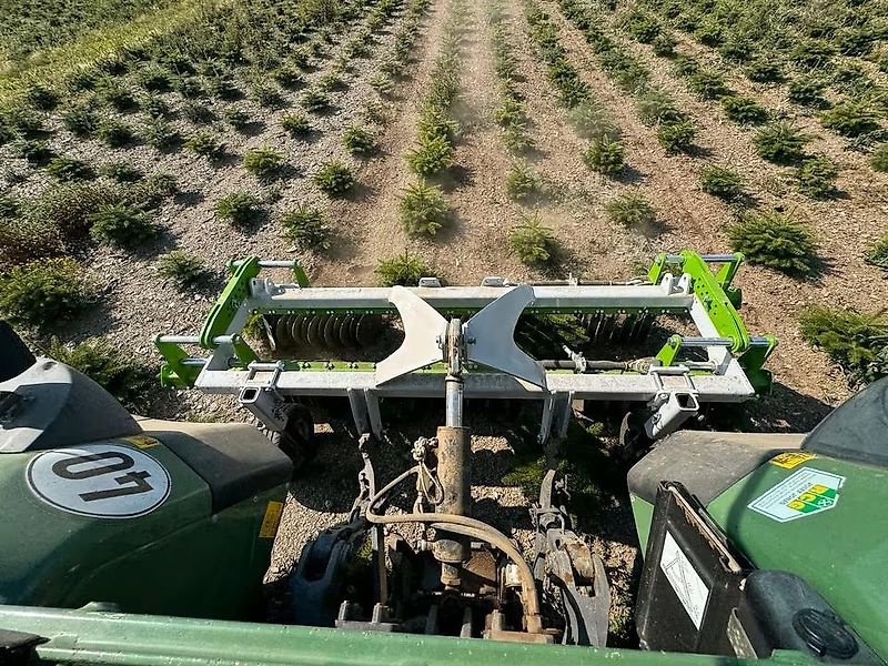 Striegel des Typs Sonstige Unkrautregulierungsmaschine für Weihnachtsbäume Mais Striegel, Gebrauchtmaschine in Schmallenberg (Bild 9)