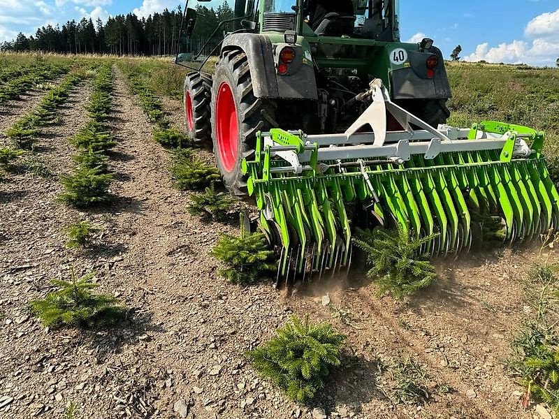 Striegel des Typs Sonstige Unkrautregulierungsmaschine für Weihnachtsbäume Mais Striegel, Gebrauchtmaschine in Schmallenberg (Bild 10)