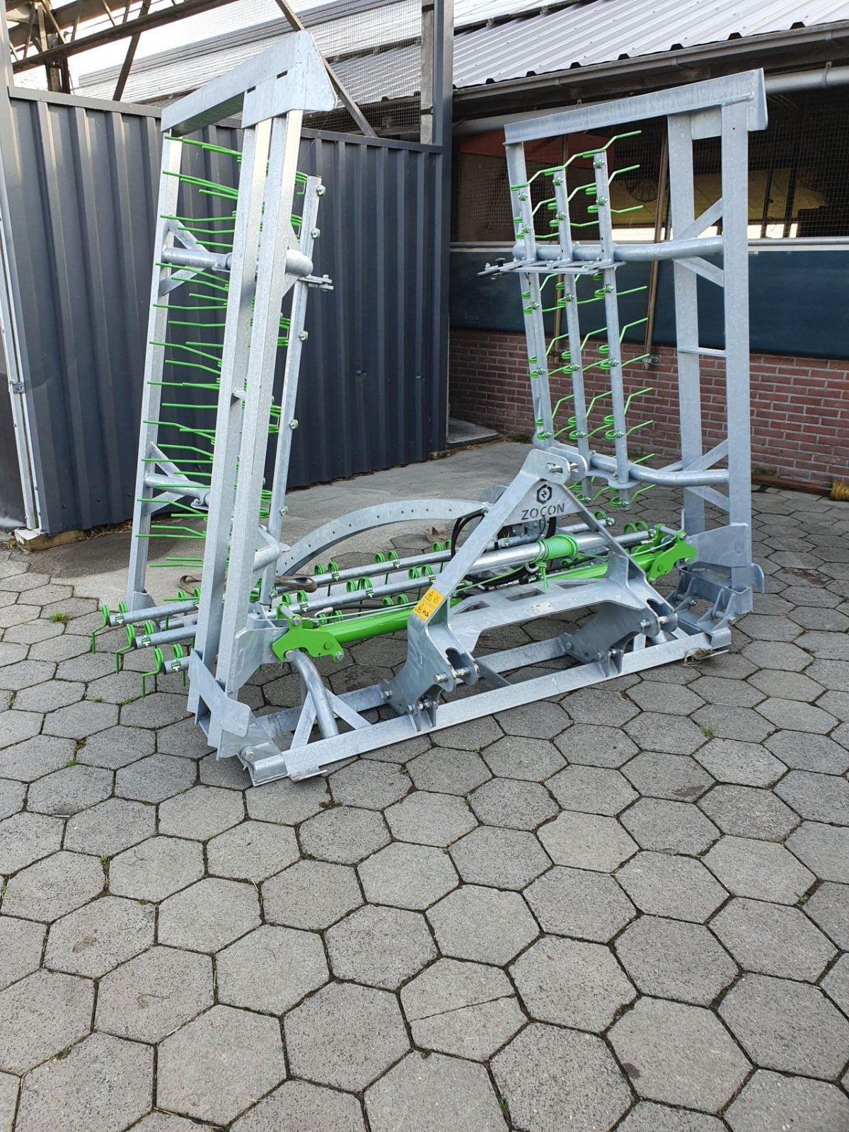 Striegel Türe ait Sonstige ZOCON G-06, Neumaschine içinde Molenaarsgraaf (resim 1)