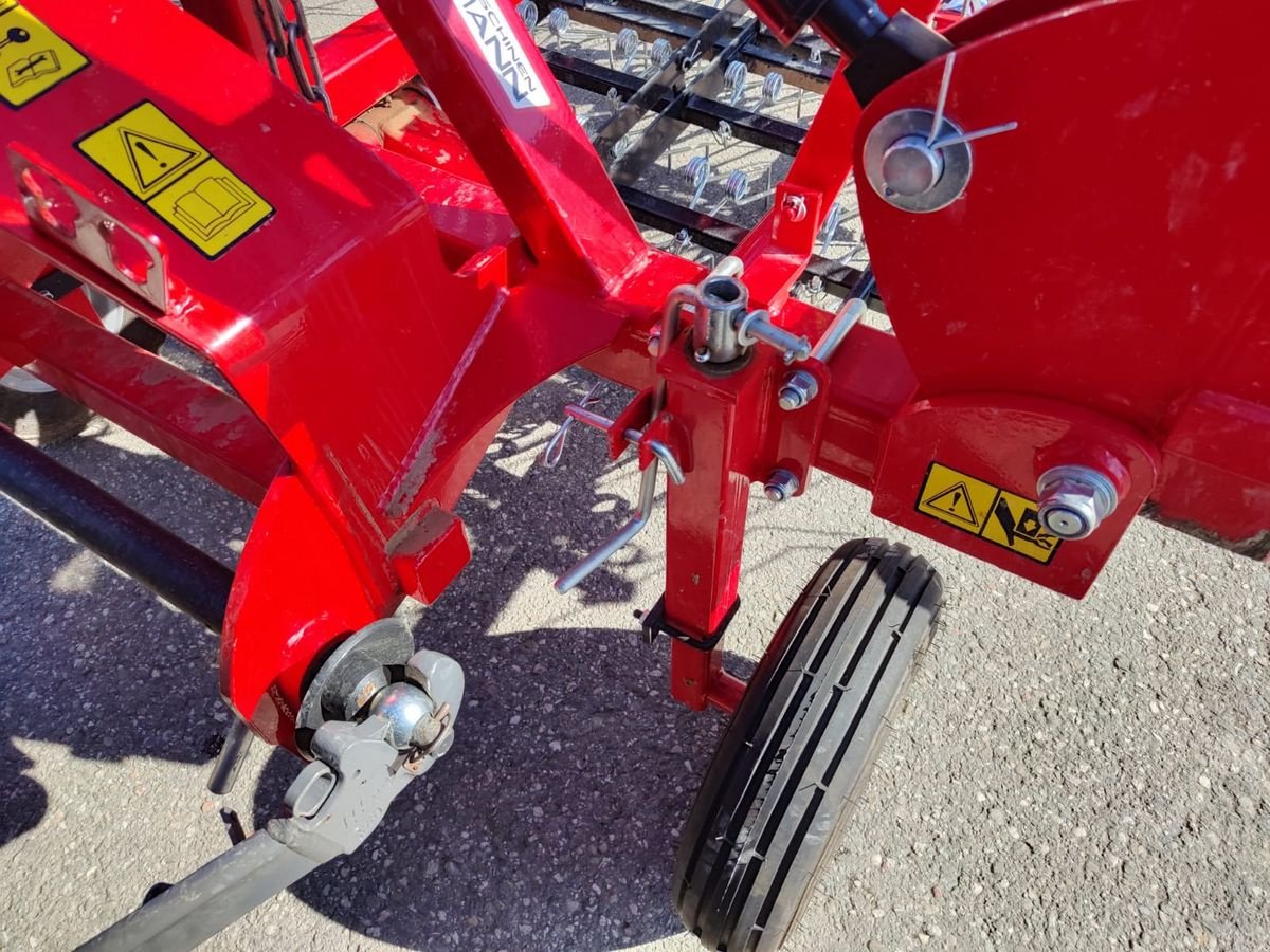 Striegel du type Stekro Wiesenstreigel 7,5m + APV ES 100 M1, Vorführmaschine en NATTERNBACH (Photo 10)