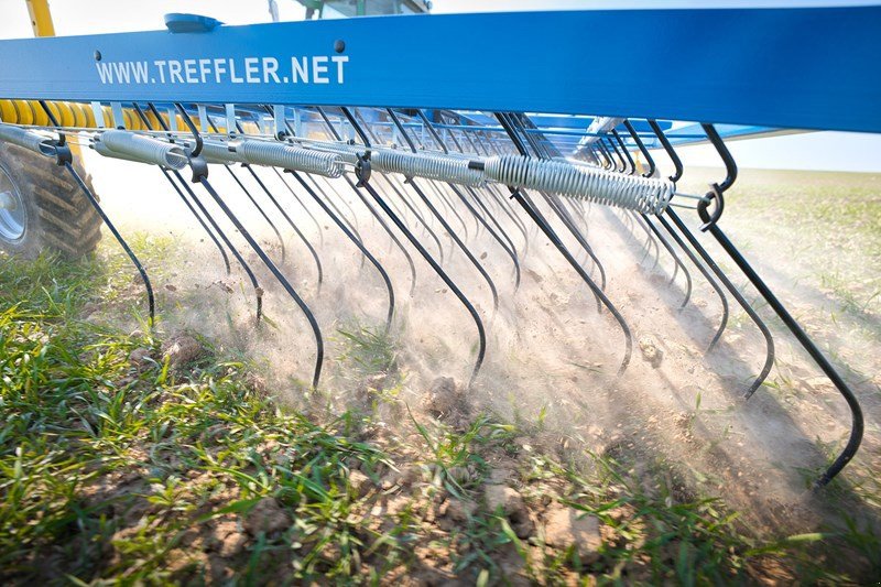 Striegel of the type Treffler TS 1520/HN, Vorführmaschine in Balterswil (Picture 1)