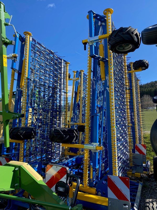 Striegel du type Treffler TS 1520/HN, Vorführmaschine en Balterswil (Photo 1)