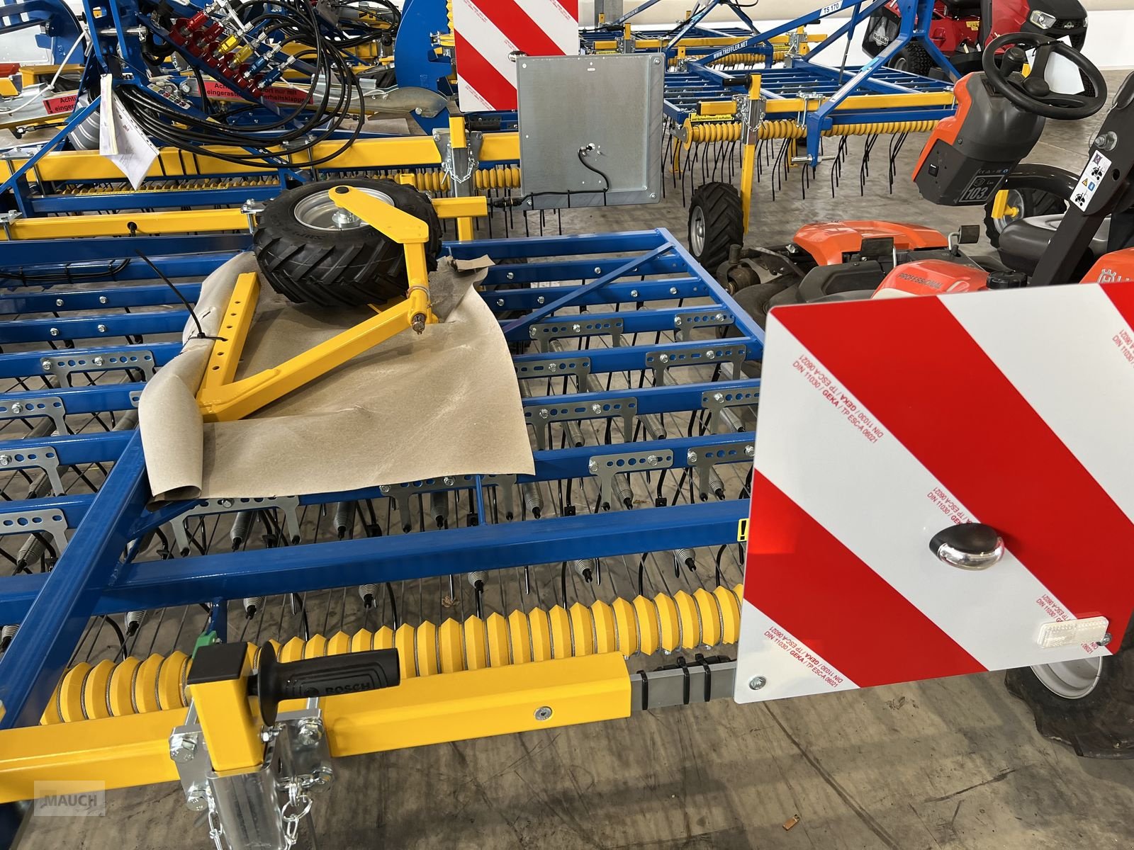 Striegel Türe ait Treffler TS300, Gebrauchtmaschine içinde Burgkirchen (resim 8)