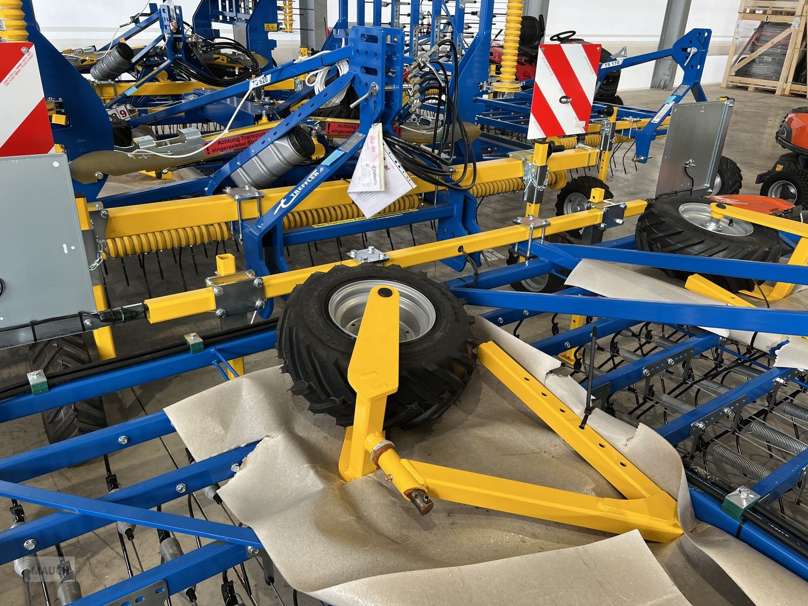 Striegel Türe ait Treffler TS300, Gebrauchtmaschine içinde Burgkirchen (resim 5)