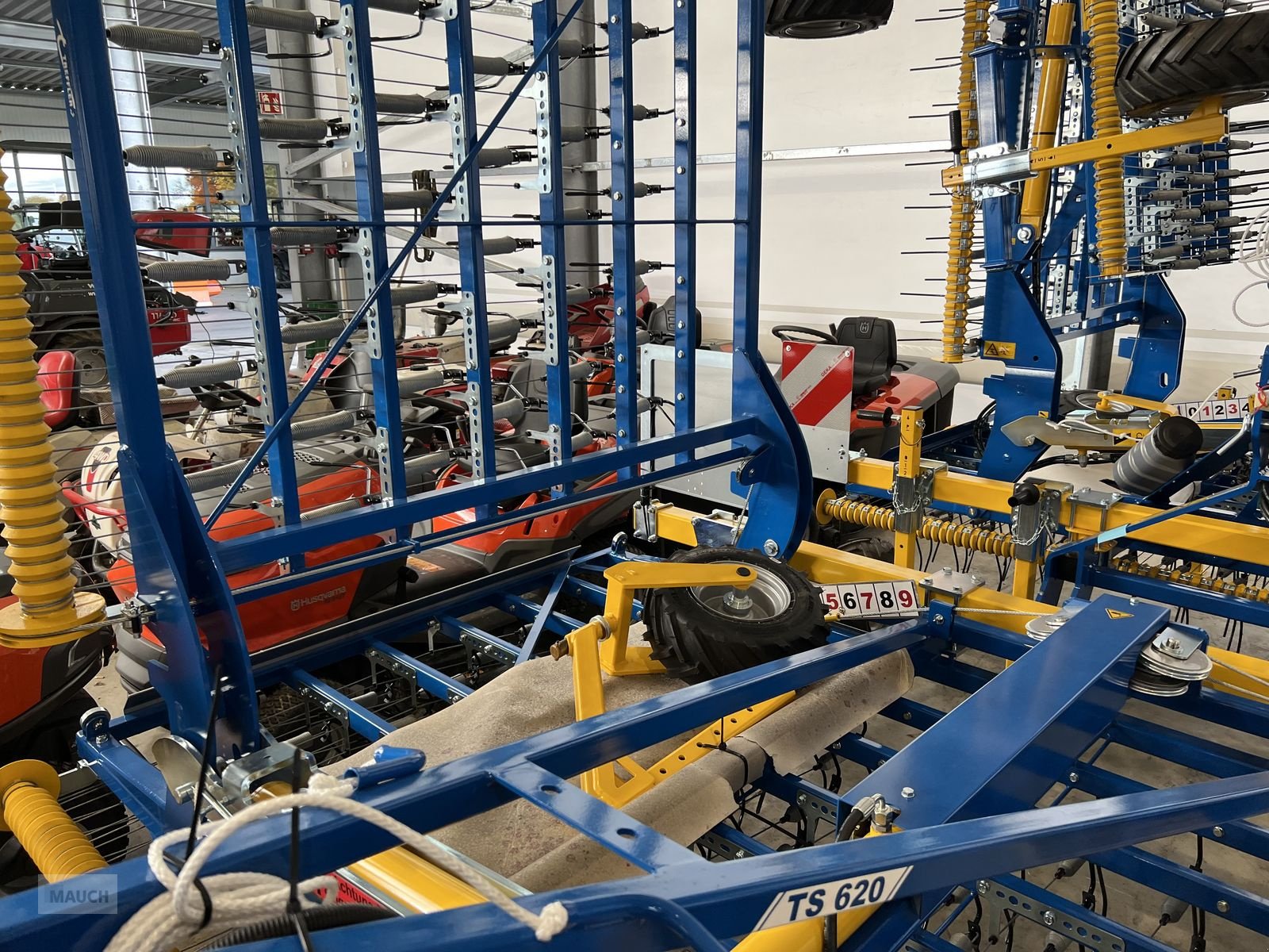 Striegel of the type Treffler TS620 Präzisions-Zinkenstriegel, Gebrauchtmaschine in Burgkirchen (Picture 3)