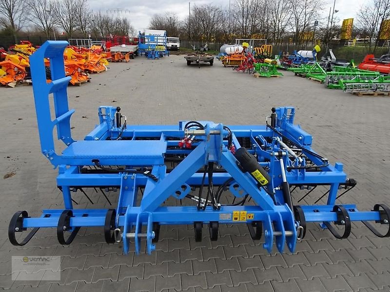 Striegel des Typs Vemac Wiesenstriegel 3m 300cm Grünlandstriegel Striegel Nachsaat NEU, Neumaschine in Sülzetal OT Osterweddingen (Bild 3)