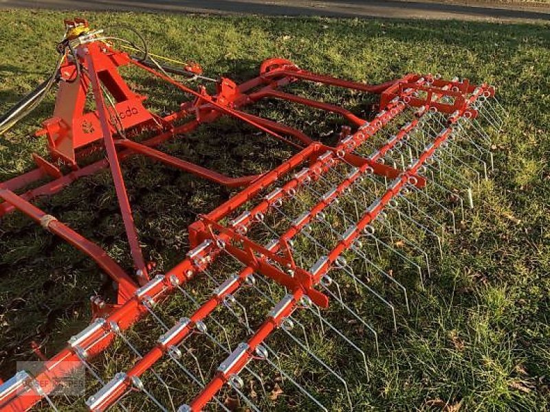 Striegel a típus ZAGRODA Wiesenschleppe, Wiesenstriegel 5m breit, Neumaschine ekkor: Alitzheim (Kép 14)