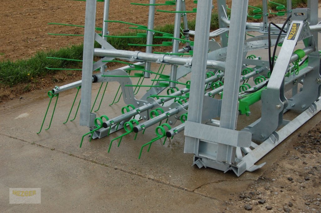 Striegel des Typs Zocon Greenkeeper 6 m, Wiesenstriegel, Grünlandstriegel, Neumaschine in Ditzingen (Bild 2)