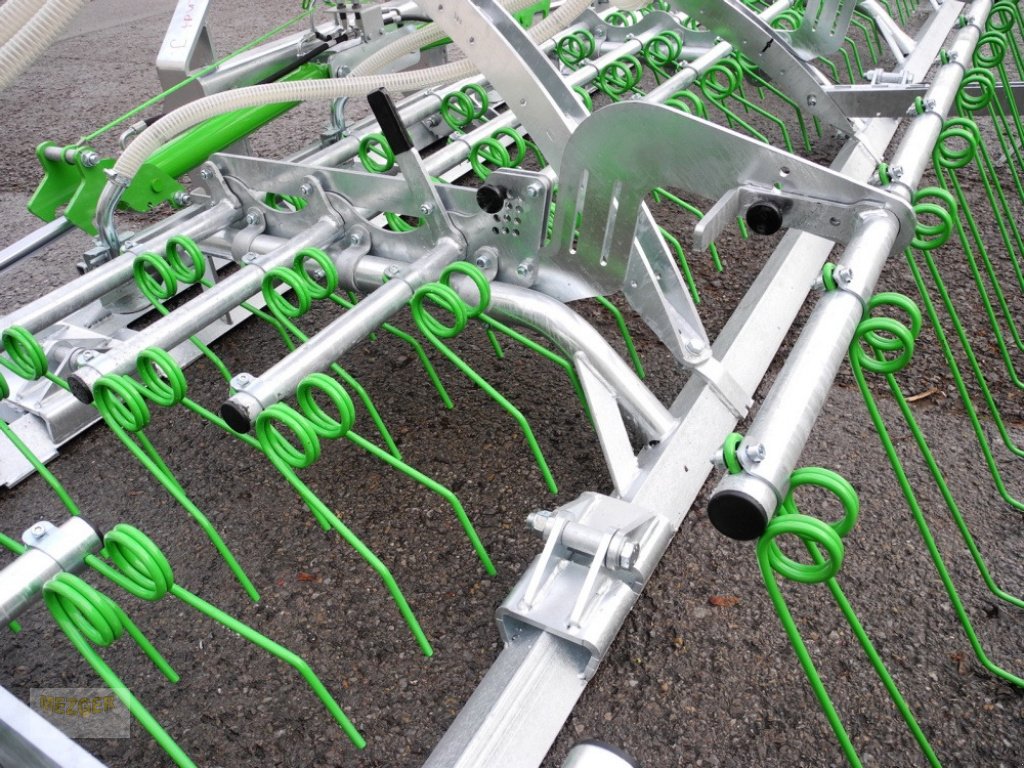 Striegel des Typs Zocon Greenkeeper 6 m, Wiesenstriegel, Grünlandstriegel, Neumaschine in Ditzingen (Bild 7)