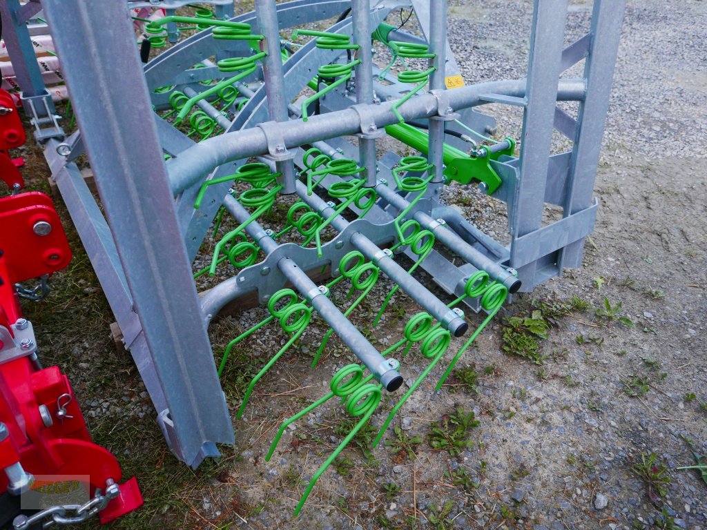 Striegel des Typs Zocon Greenkeeper 6 m, Wiesenstriegel, Grünlandstriegel, Neumaschine in Ditzingen (Bild 10)