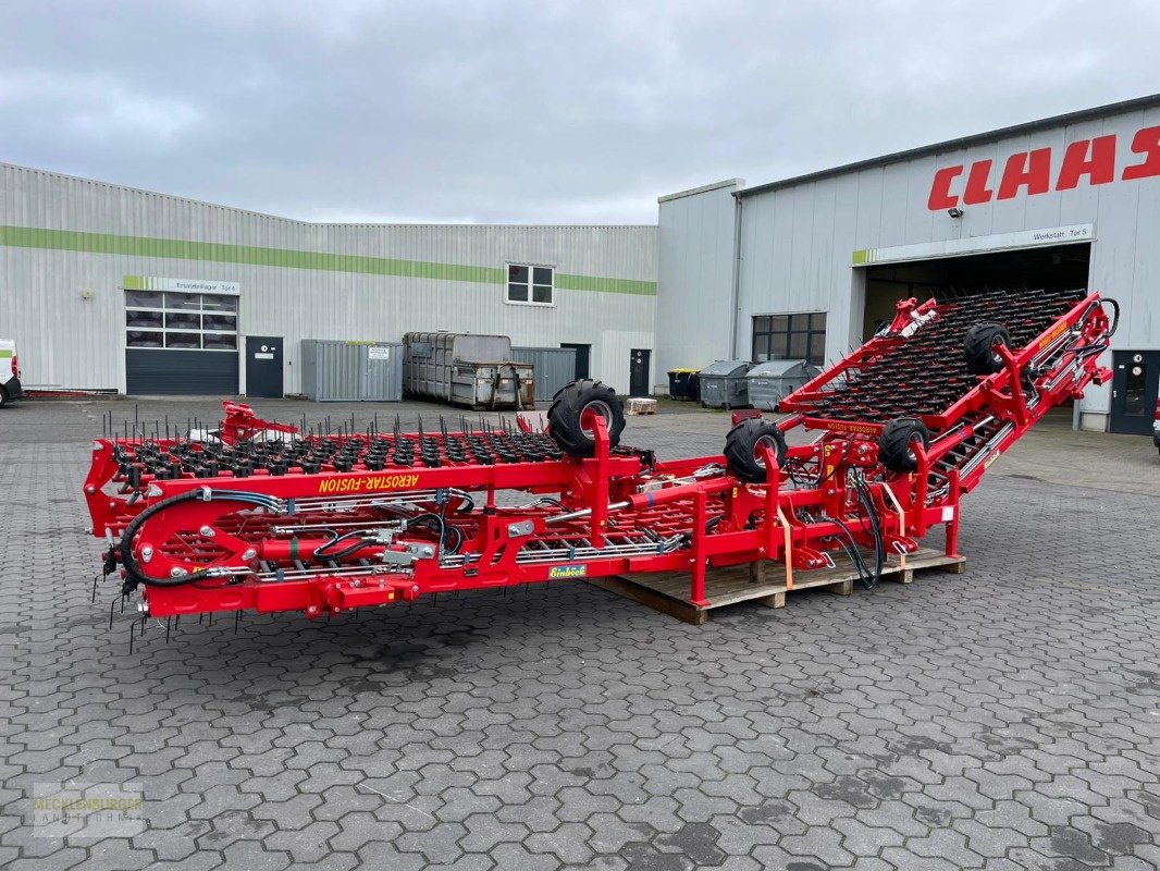 Striegeltechnik & Hacktechnik des Typs Einböck Aerostar- Fusion 1500 *neu*, Neumaschine in Mühlengeez (Bild 1)