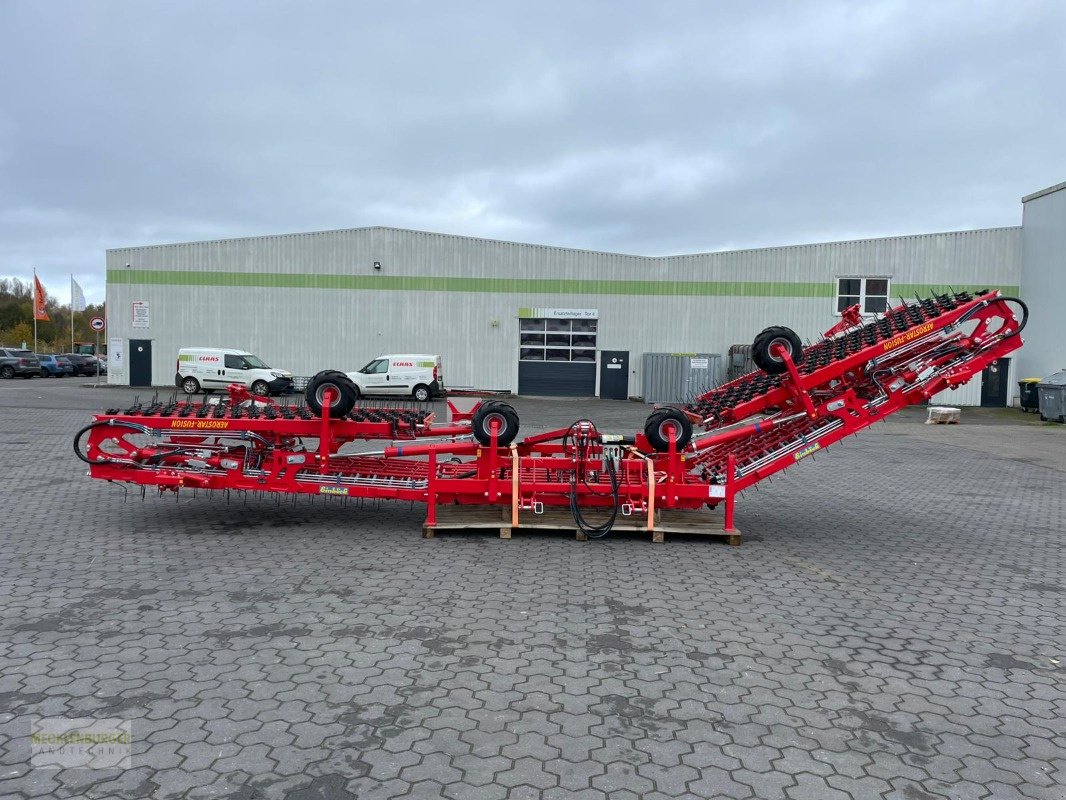 Striegeltechnik & Hacktechnik des Typs Einböck Aerostar- Fusion 1500 *neu*, Neumaschine in Mühlengeez (Bild 2)