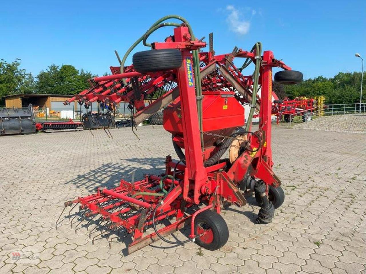 Striegeltechnik & Hacktechnik типа Einböck PNEUMATICSTAR 600 GRÜNLANDSTRIEGEL, Gebrauchtmaschine в Oyten (Фотография 1)