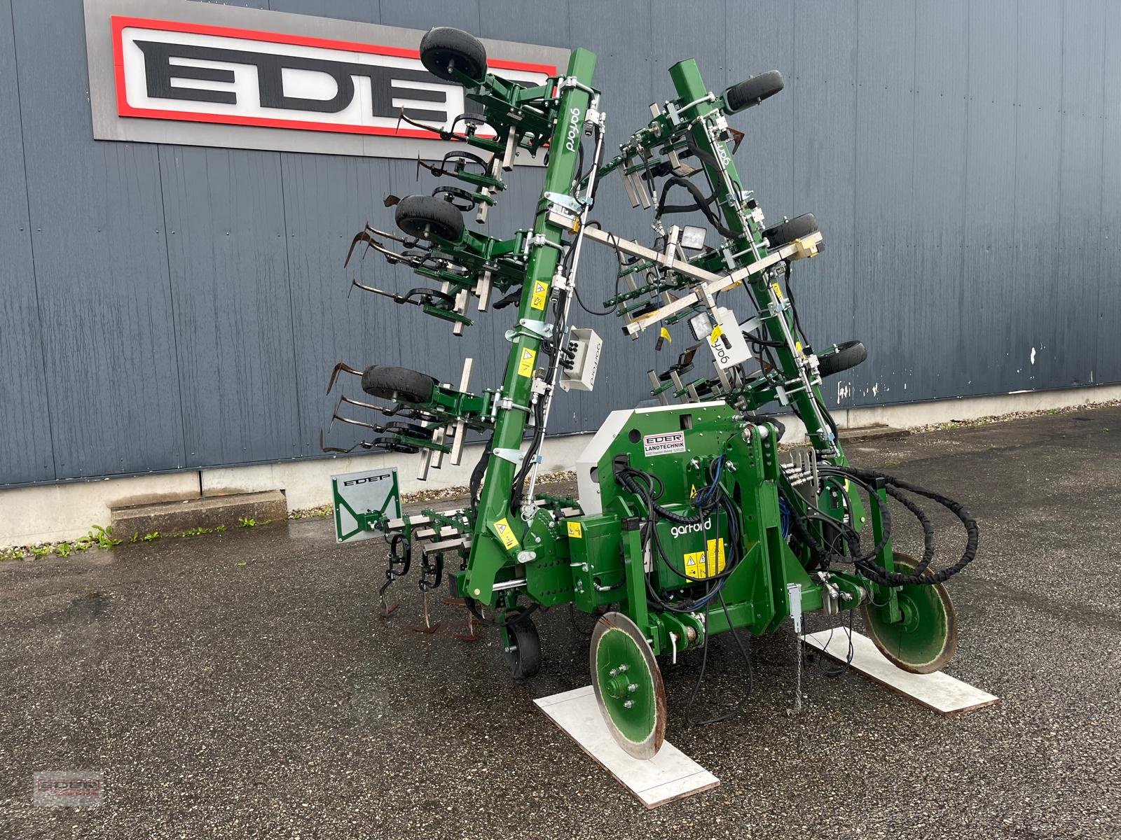 Striegeltechnik & Hacktechnik del tipo Garford RoboCrop InterRow 8 reihig, Gebrauchtmaschine In Tuntenhausen (Immagine 1)