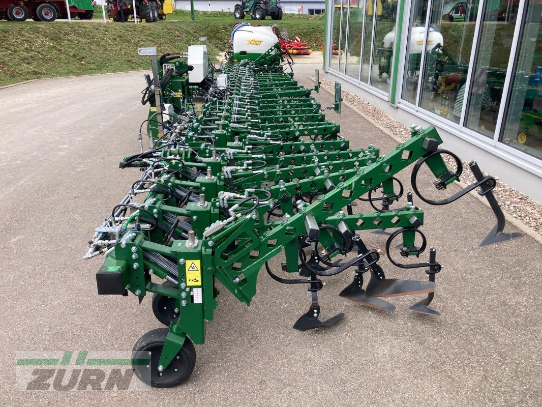 Striegeltechnik & Hacktechnik of the type Garford Robocrop InterRow XHD50-12m, Neumaschine in Inneringen (Picture 1)
