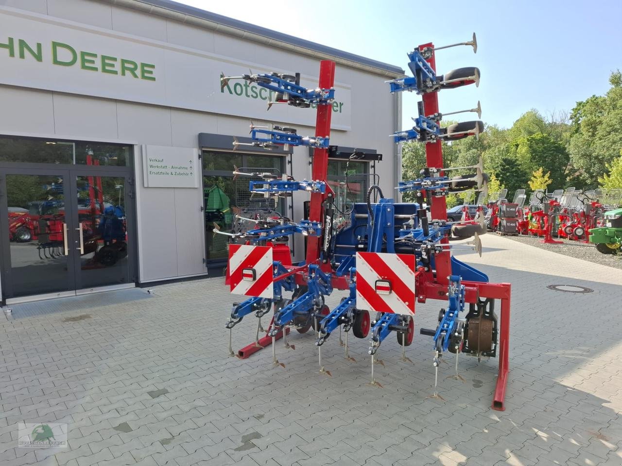 Striegeltechnik & Hacktechnik of the type Hatzenbichler 12-reihig, hydr., Neumaschine in Teichröda (Picture 1)