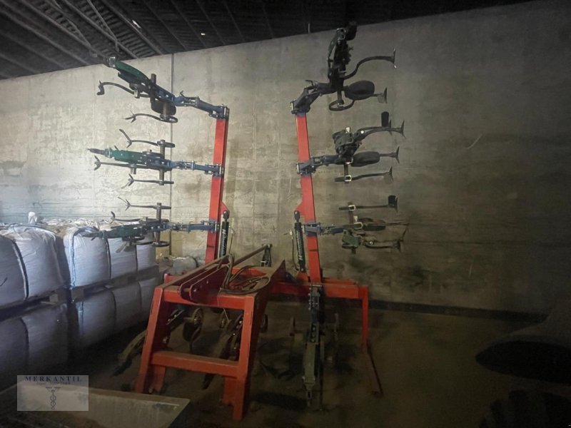 Striegeltechnik & Hacktechnik a típus Hatzenbichler Frontanbauhackmaschine 8/75, Gebrauchtmaschine ekkor: Pragsdorf