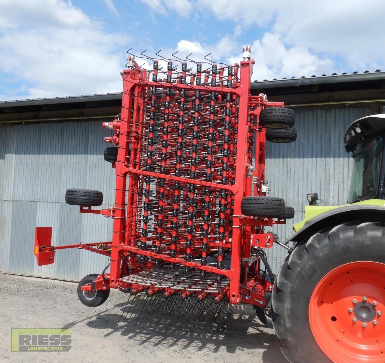 Striegeltechnik & Hacktechnik des Typs Horsch CURA 12 ST + Nachlaufstriegel, Neumaschine in Homberg/Ohm - Maulbach (Bild 2)