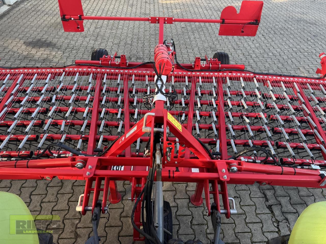 Striegeltechnik & Hacktechnik des Typs Horsch CURA 6 ST, Neumaschine in Homberg/Ohm - Maulbach (Bild 7)