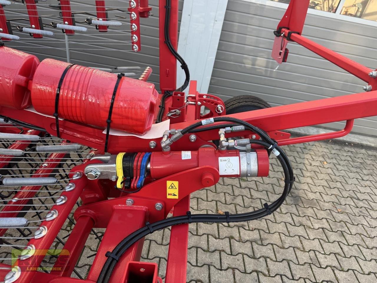 Striegeltechnik & Hacktechnik des Typs Horsch CURA 6 ST, Neumaschine in Homberg/Ohm - Maulbach (Bild 9)