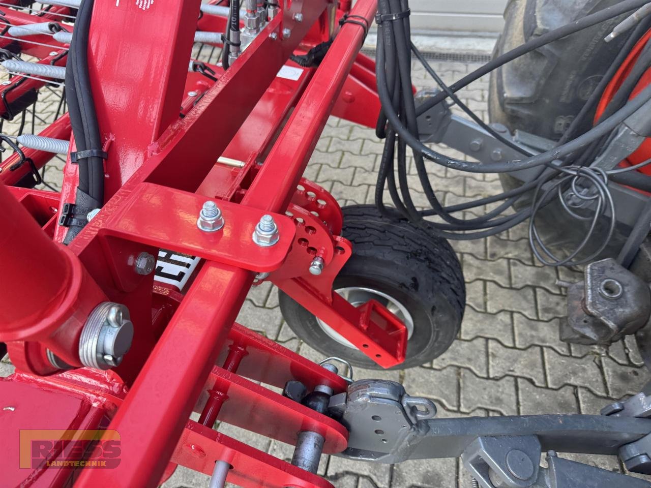 Striegeltechnik & Hacktechnik des Typs Horsch CURA 6 ST, Neumaschine in Homberg/Ohm - Maulbach (Bild 14)