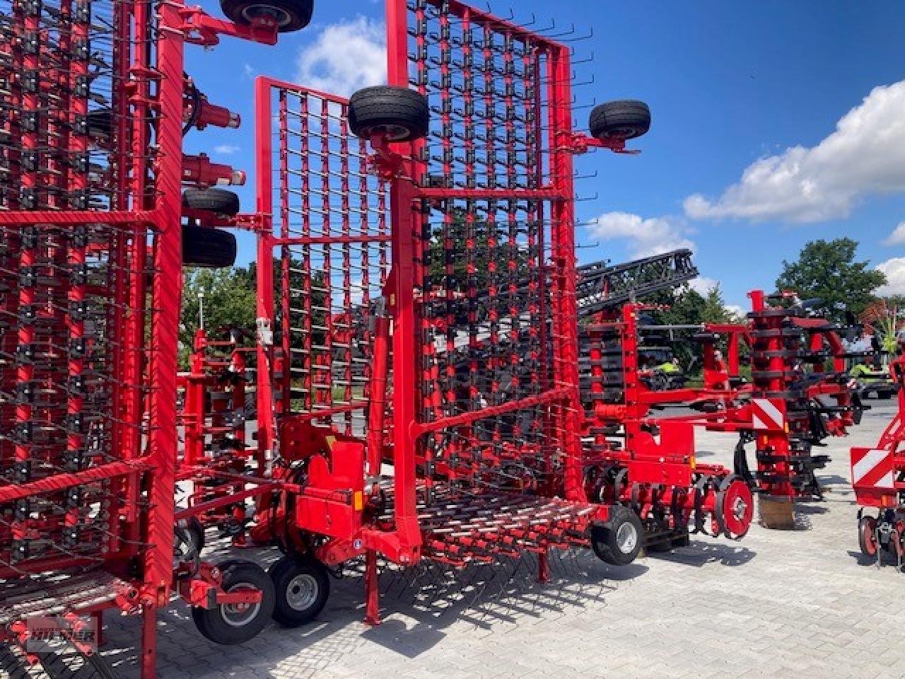 Striegeltechnik & Hacktechnik des Typs Horsch Cura 9 ST, Neumaschine in Moringen (Bild 1)