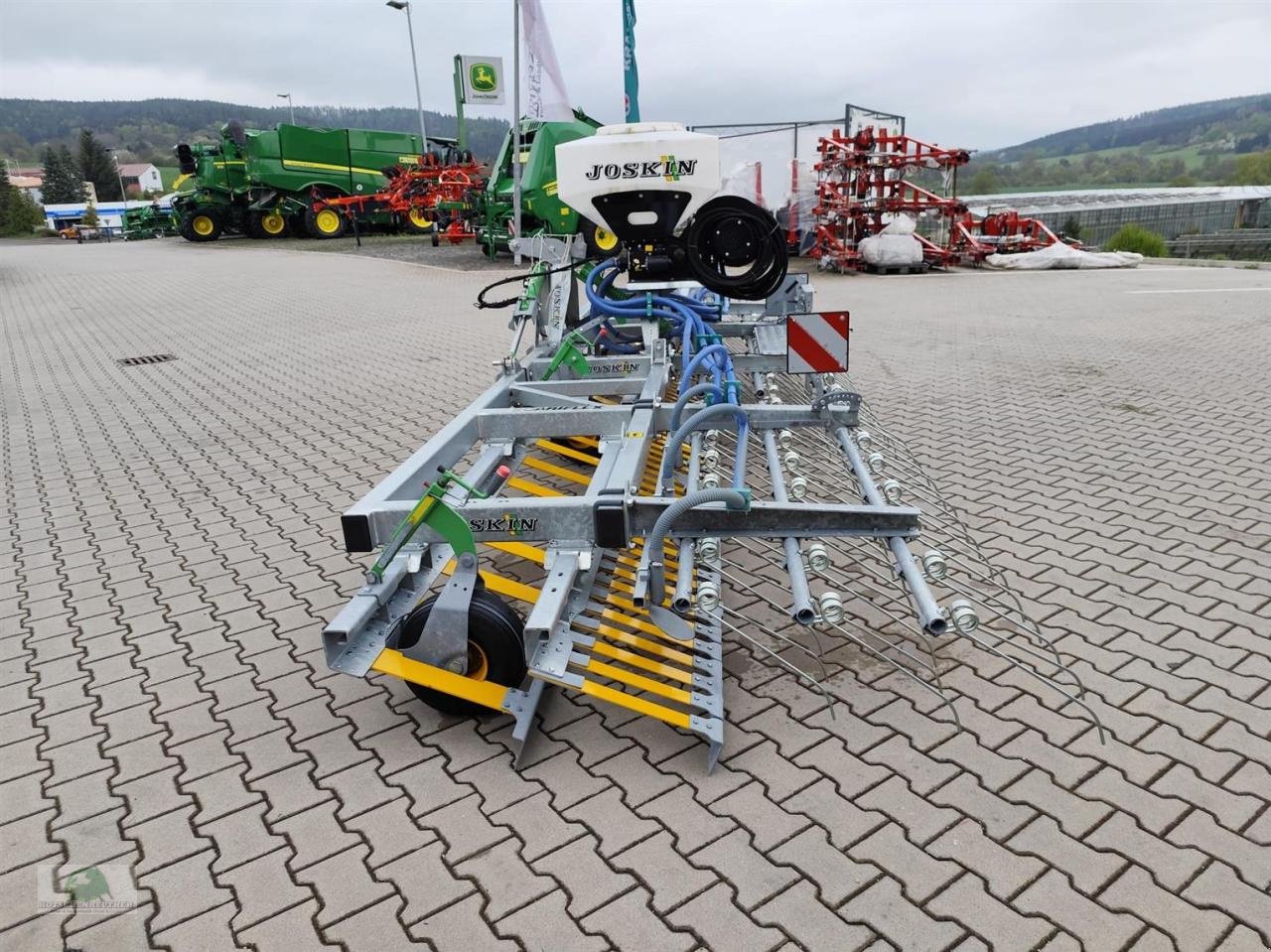 Striegeltechnik & Hacktechnik des Typs Joskin SCARIFLEX 720 R5S3 mit Sämaschine, Neumaschine in Wasungen (Bild 3)