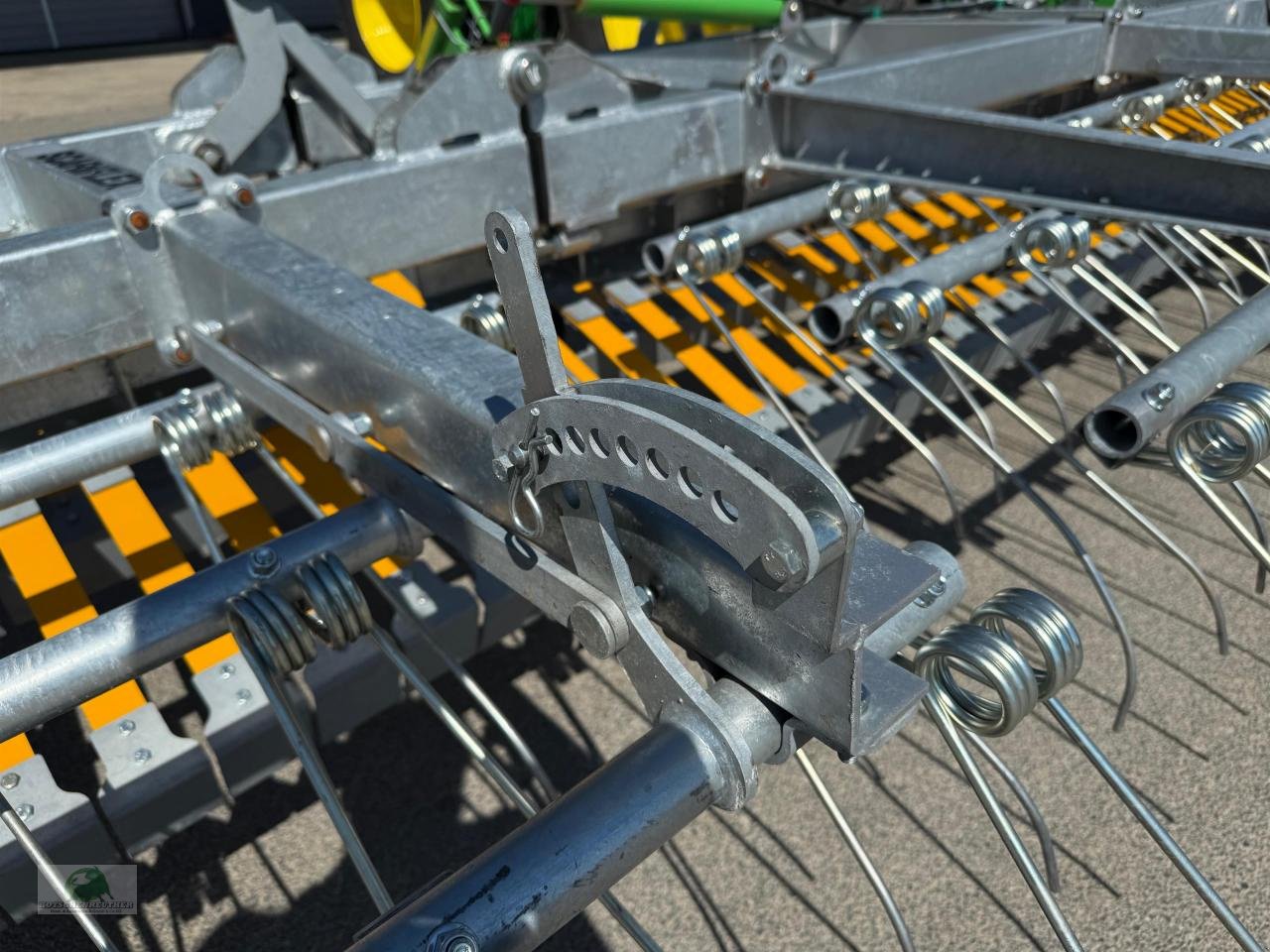 Striegeltechnik & Hacktechnik des Typs Joskin SCARIFLEX 960 R5S3 o. Sämaschine, Neumaschine in Hofheim (Bild 10)