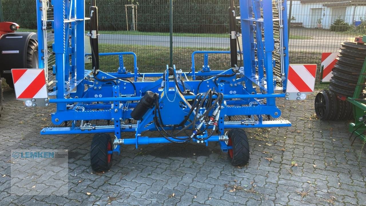Striegeltechnik & Hacktechnik des Typs Lemken Thulit MF/900 (Agritechnica Special-Sale), Gebrauchtmaschine in Jever (Bild 4)