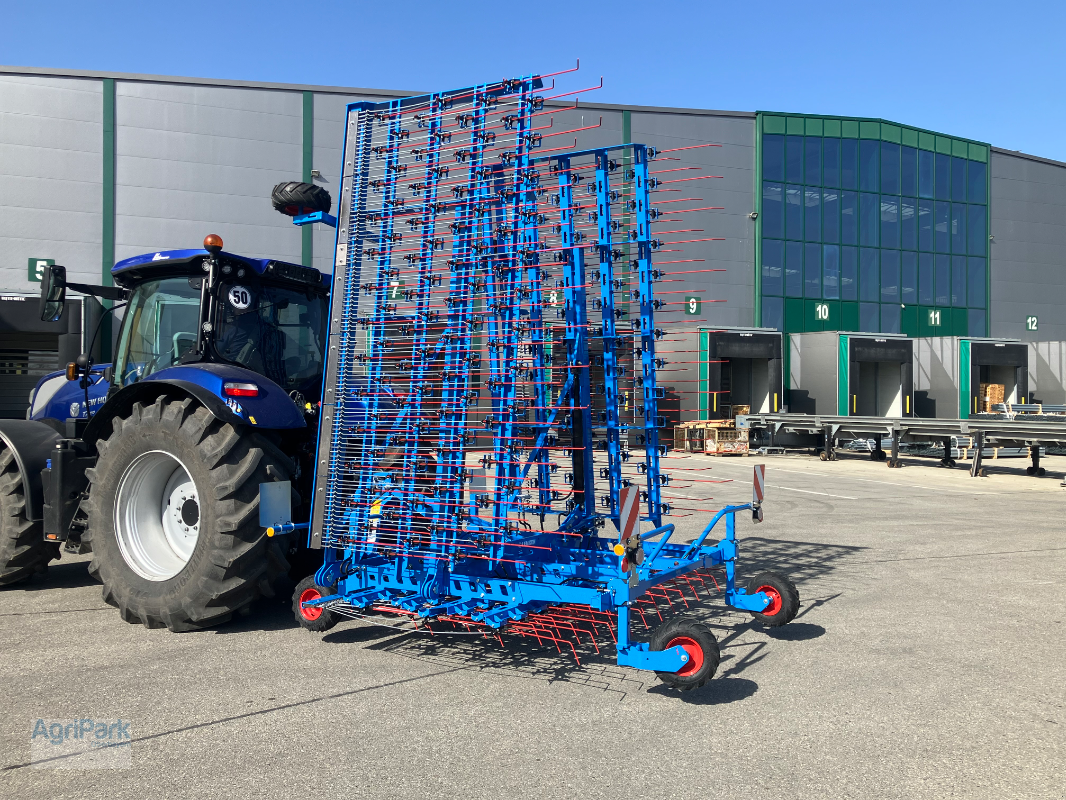 Striegeltechnik & Hacktechnik of the type Lemken Thulit MF/900, Neumaschine in Kirchdorf (Picture 1)