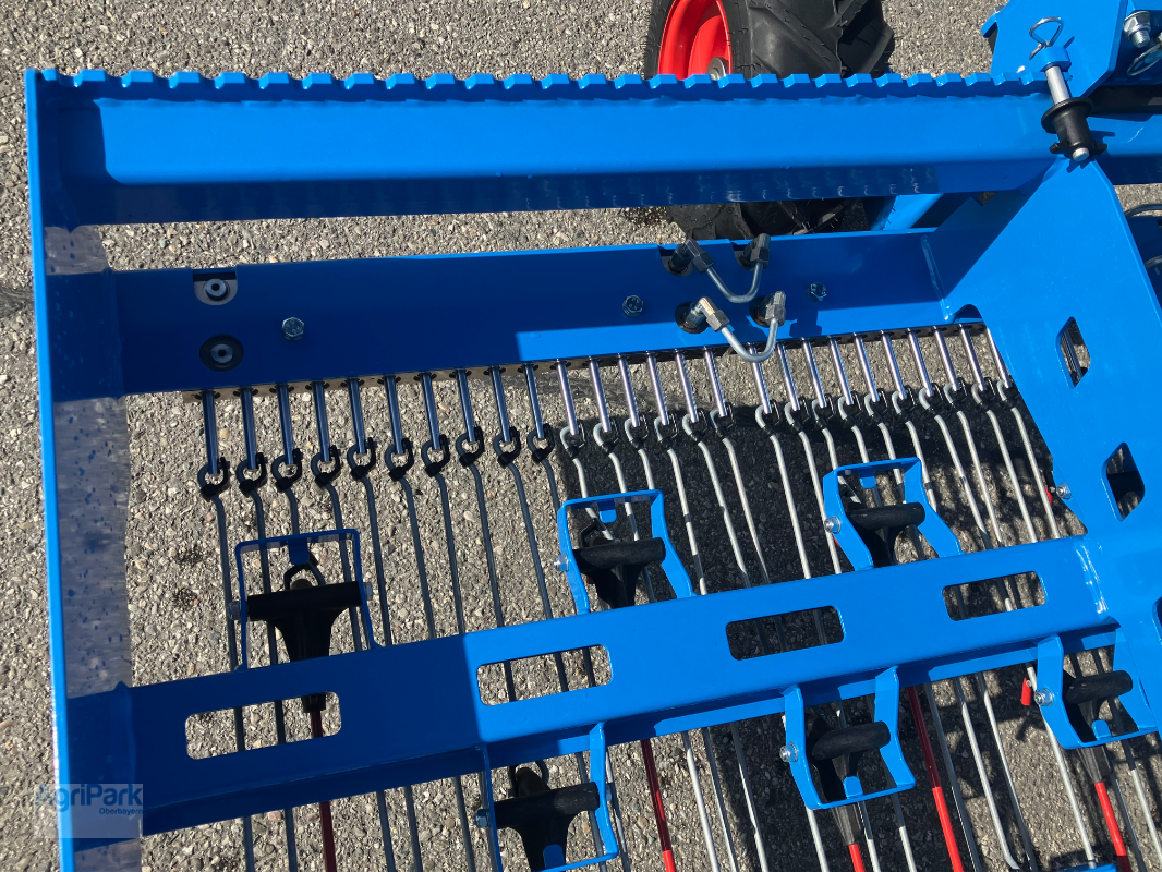 Striegeltechnik & Hacktechnik of the type Lemken Thulit MF/900, Neumaschine in Kirchdorf (Picture 4)