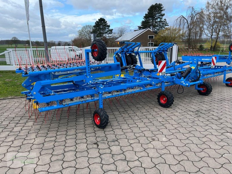 Striegeltechnik & Hacktechnik des Typs Lemken Thulit MF1200, Neumaschine in Coppenbruegge