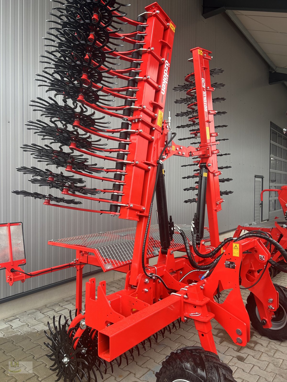 Striegeltechnik & Hacktechnik des Typs özdöken -, Gebrauchtmaschine in Aresing (Bild 1)