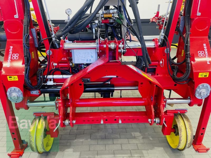 Striegeltechnik & Hacktechnik типа Pöttinger FLEXCARE V 6200, Vorführmaschine в Manching (Фотография 12)