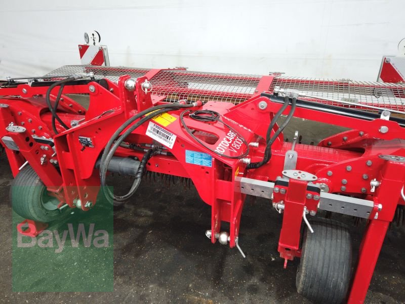 Striegeltechnik & Hacktechnik des Typs Pöttinger ROTOCARE V 8000 ROLLHACKE, Vorführmaschine in Erbach (Bild 11)