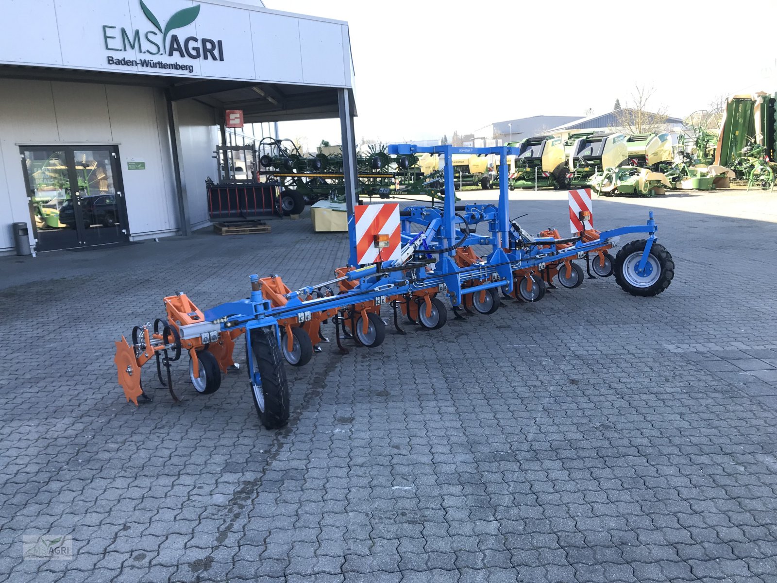 Striegeltechnik & Hacktechnik des Typs Schmotzer KPP-FH-6-75, Neumaschine in Vöhringen (Bild 1)