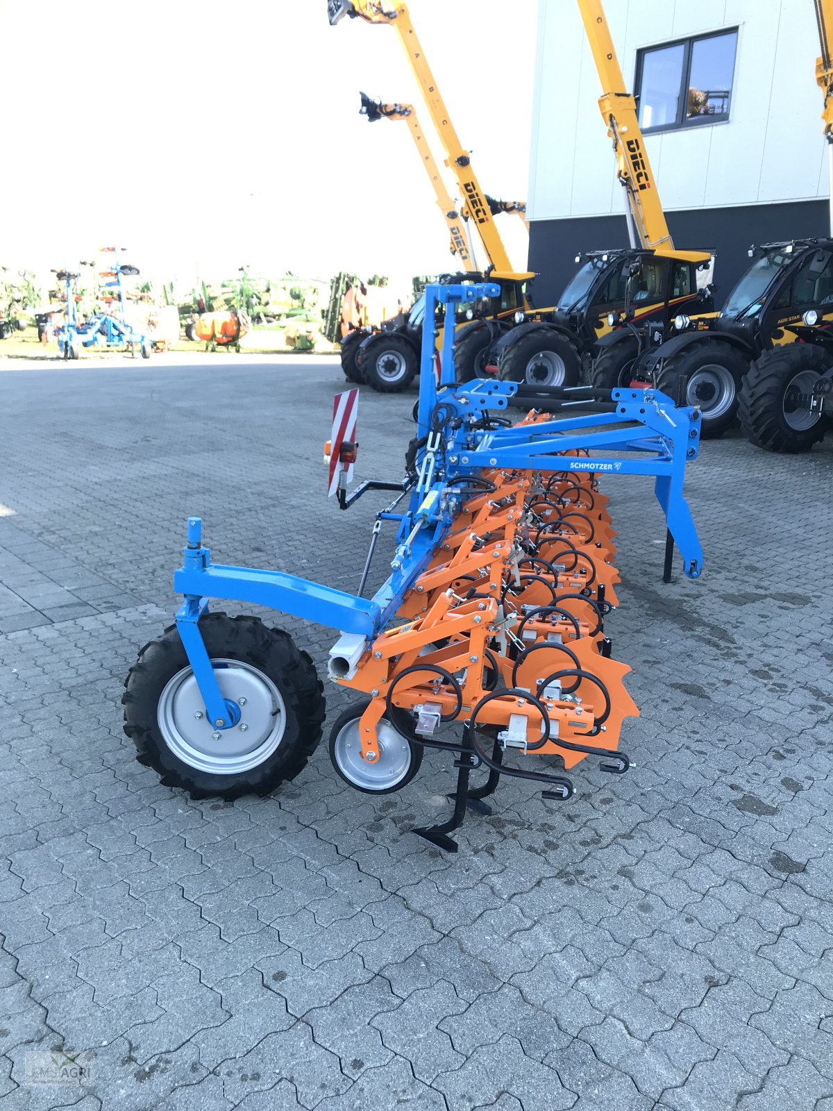 Striegeltechnik & Hacktechnik des Typs Schmotzer KPP-FH-6-75, Neumaschine in Vöhringen (Bild 4)