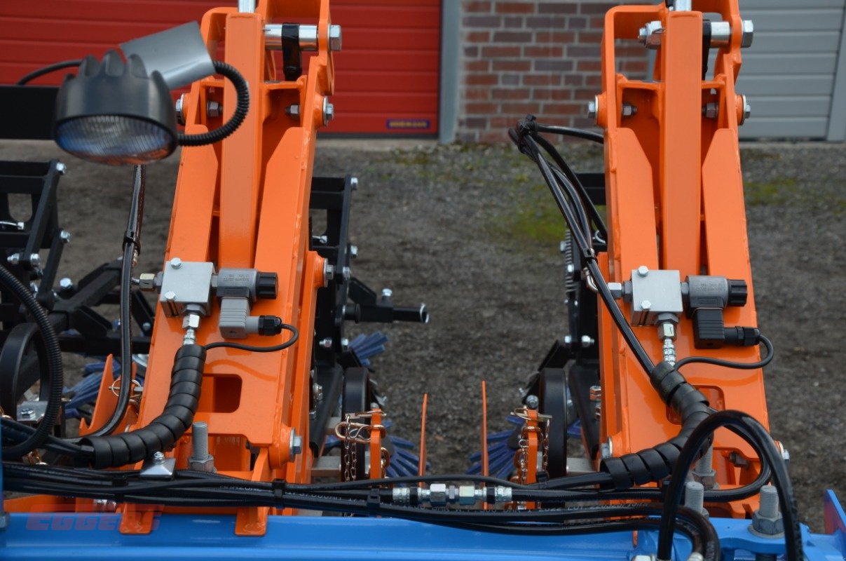 Striegeltechnik & Hacktechnik of the type Schmotzer Venterra 12x50 KPP LSC-H, Neumaschine in Suhlendorf (Picture 8)