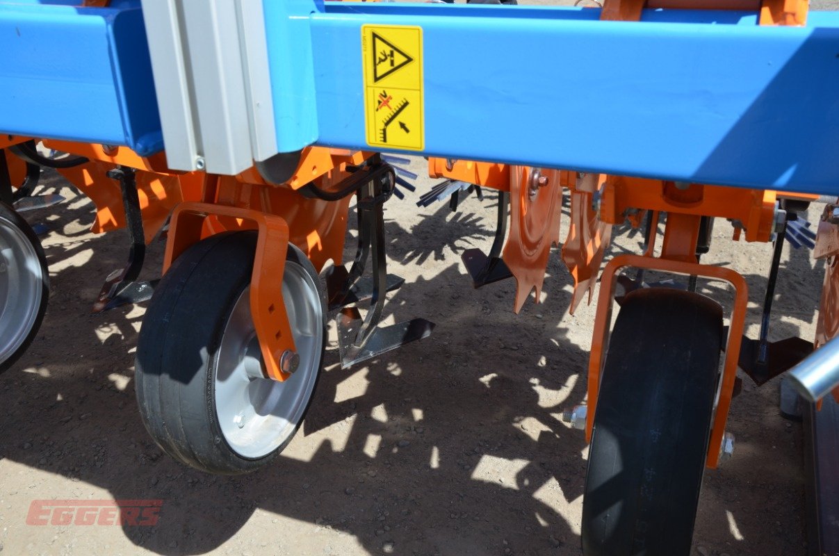 Striegeltechnik & Hacktechnik des Typs Schmotzer Venterra 12x50 KPP M-H, Neumaschine in Suhlendorf (Bild 8)